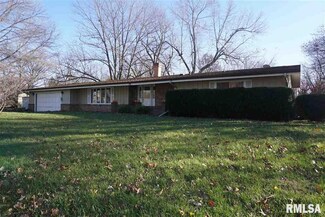 218 W Jasper St, Mount Pulaski, IL 62548