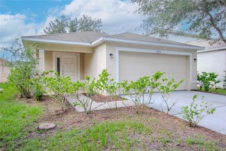 7870 Carriage Pointe Dr, Gibsonton, FL 33534