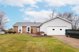 8552 Hilltop Dr, Youngstown, OH 44514