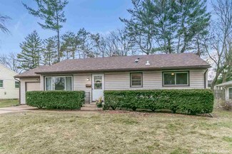 538 Charles Ln, Madison, WI 53711
