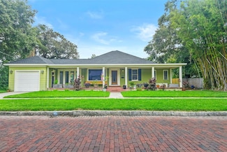204 W Calhoun St, Plant City, FL 33563