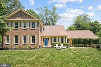 1484 Old Ash Grove, Vienna, VA 22182