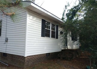 1401 Washington Ave, Sanford, NC 27330