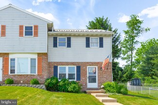 238 Riverview Dr, Ephrata, PA 17522