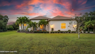2402 Westhorpe Dr, Malabar, FL 32950
