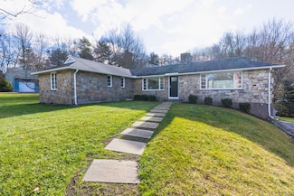 474 Neipsic Rd, Glastonbury, CT 06033