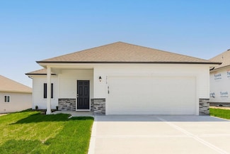 7743 NW 123 Terrace, Kansas City, MO 64163