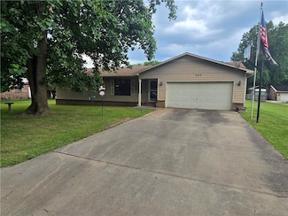 297 Lee Town Dr, Pea Ridge, AR 72751