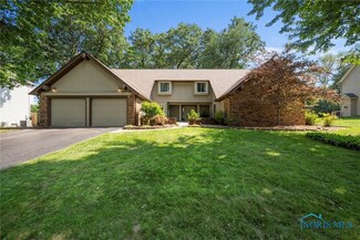 6065 Barkwood Ln, Sylvania, OH 43560