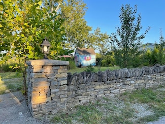 825-835 Glenns Creek Rd, Frankfort, KY 40601
