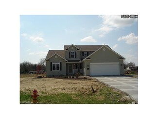 4835 Tree Line Trail, New Middletown, OH 44442