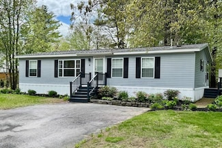 4 Gary St, Nashua, NH 03062