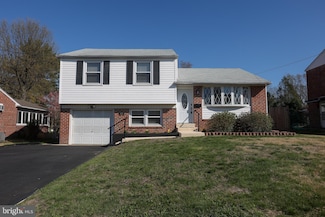 433 Melvin Dr, Brookhaven, PA 19015