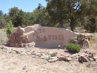 40 Alta Vista Rd, Tijeras, NM 87059