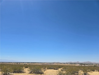 13367 Mustang Ave, Apple Valley, CA 92307
