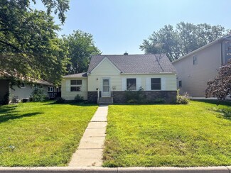 251 18th Ave N, Hopkins, MN 55343