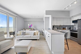 1621 Bay Rd Unit PH3, Miami Beach, FL 33139