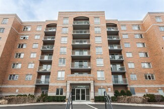 6807 N Milwaukee Ave Unit 501, Niles, IL 60714