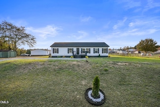 19 Connecticut Way, Cameron, NC 28326