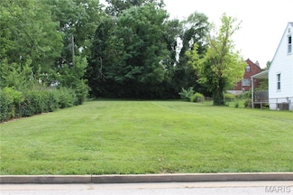10110 Lackland Rd, Saint Louis, MO 63114