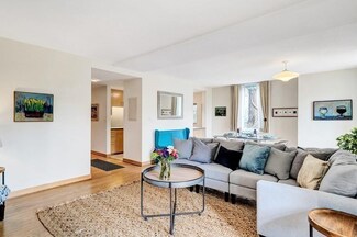 22 Bradbury St Unit A, Cambridge, MA 02138