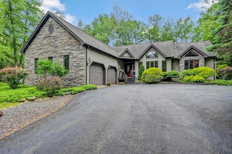 14 Matz Pass, Lake Harmony, PA 18624