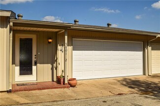 5601 Thunderbird Ct Unit 2, Granbury, TX 76049