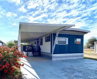 1400 Tropical Circle Dr S, Mission, TX 78572
