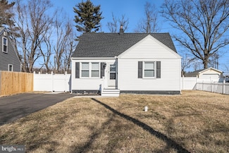 924 Winder Dr, Bristol, PA 19007