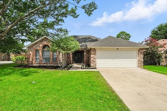 2613 New Bedford Ct, Bedford, TX 76022