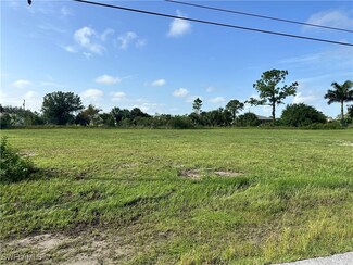 1104 NE 32nd Ln, Cape Coral, FL 33909