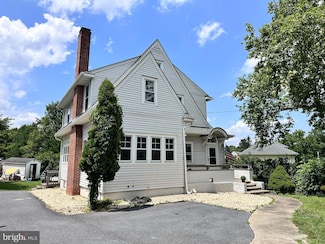 1727 New Holland Pike, Lancaster, PA 17601