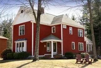 52 Orchard St, Merrimac, MA 01860