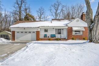 369 Southeast Ave, Tallmadge, OH 44278