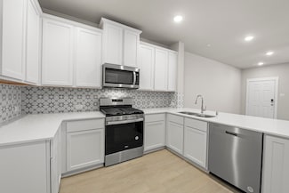 2766 Mariposa Creek Dr, Iowa Colony, TX 77583