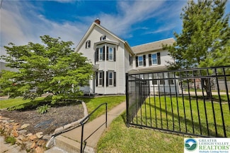1905 Washington Ave, Northampton, PA 18067