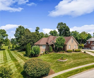 3542 Lafayette Pkwy, Floyds Knobs, IN 47119