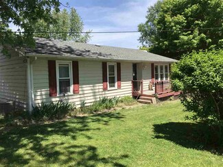 7985 S 140 E, Wolcottville, IN 46795
