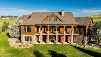 8 Funny Bird Ln, Buffalo, WY 82834
