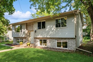 1460 Danforth St, Saint Paul, MN 55117