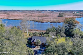110 Riverview Dr, Leland, NC 28451