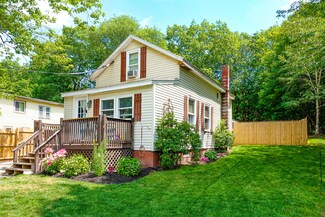 26 Glenwood Ave, Saco, ME 04072