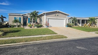 3925 Manatee Club Dr, Ruskin, FL 33570