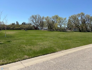 1111 Red Willow Cir, Frazee, MN 56544