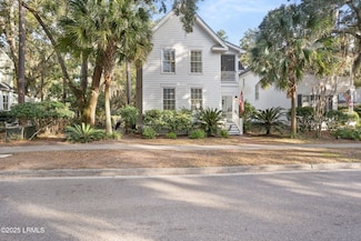 123 Bartram Dr, Beaufort, SC 29902