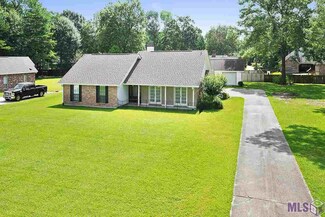 10622 Norway Pine Dr, Greenwell Springs, LA 70739