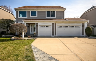 623 E Thornhill Ln, Palatine, IL 60074