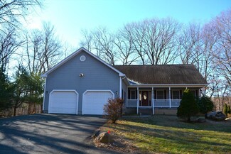 444 Hillcrest Ave, West Springfield, MA 01089