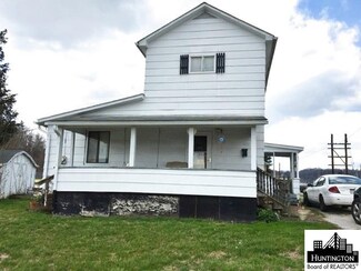1801 Sycamore St, Kenova, WV 25530