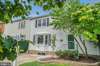 2702 Kenwood Ave, Alexandria, VA 22302